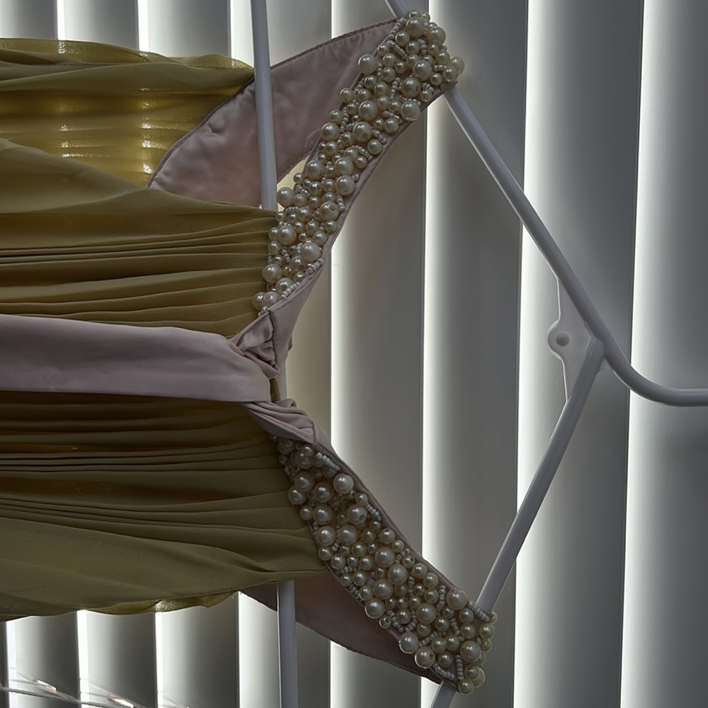 Semi-formal Dress - Picture 4 of 9